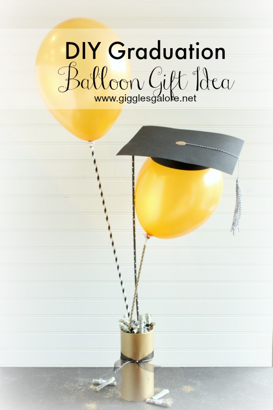 DIY-Graduation-Balloon with hat