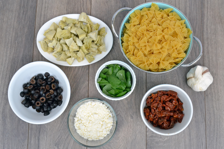 chopped-ingredients-for-pas
